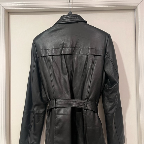 Beautiful black leather jacket
Worn  only once or twice 
Size medium - Picture 3 of 3